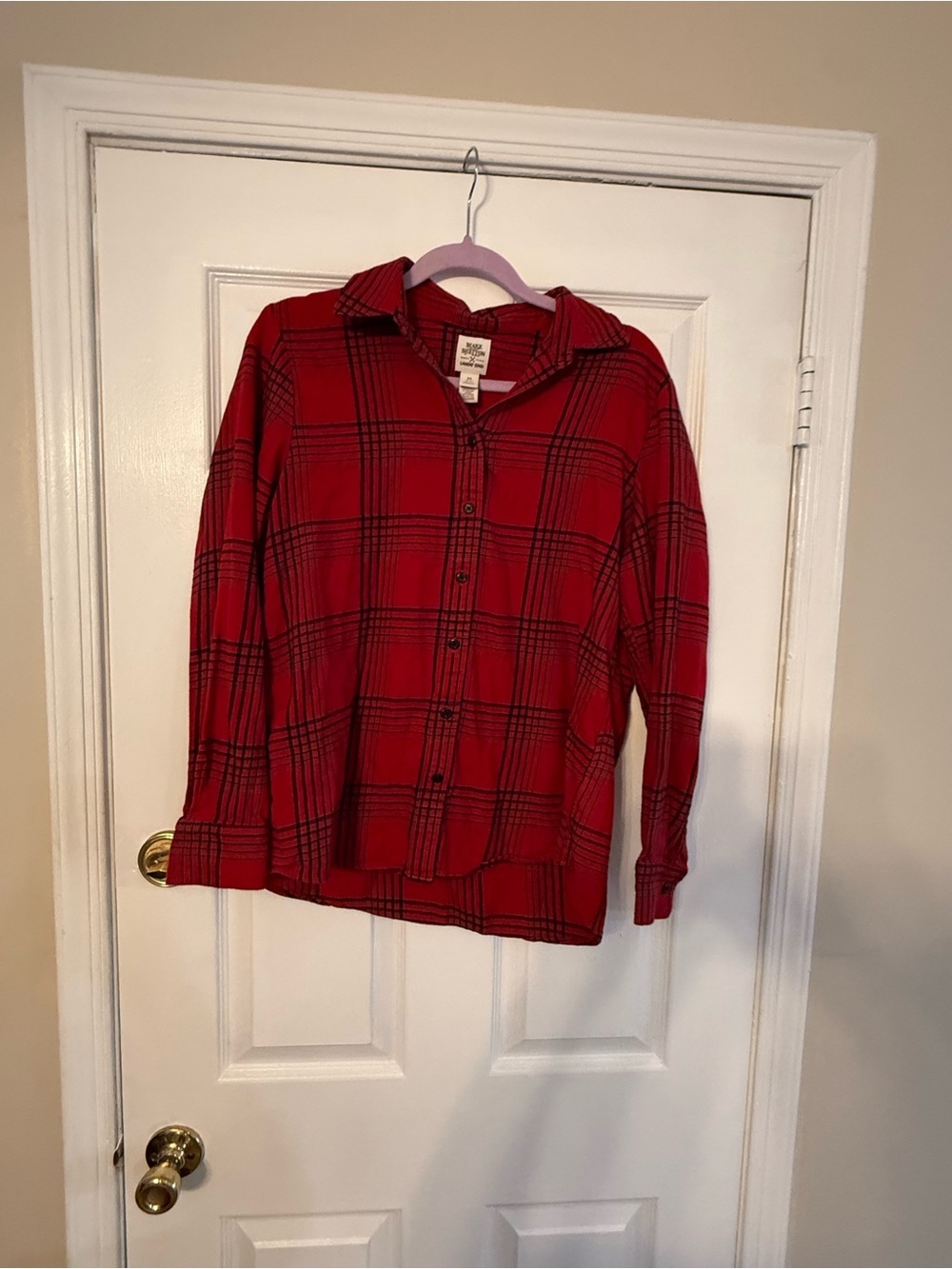 Lands' End Red and Black Plaid Button-Up Shirt Blake Shelton